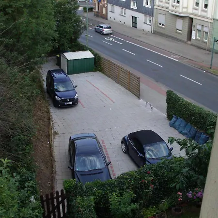 Schoenes Zimmer 1 Etage Inkl Parkplatz Nach Verfuegbarkeit Essen Buitenkant foto